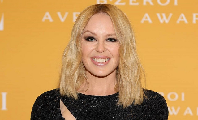 Kylie Minogue: Το μήνυμα συμπαράστασης στη Μαντόνα μετά την περιπέτεια της υγείας της