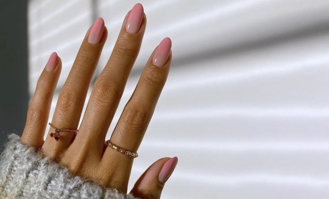 Ombre Obsession: Τα nail designs που θα λατρέψεις