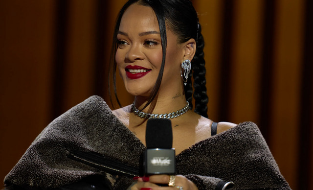 Rihanna: Με νέο ανατρεπτικό hair-look