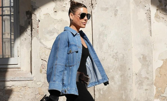 Ντία Αρίστου: Το styling trick τής με το denim jacket είναι ιδανικό για transitional-dressing