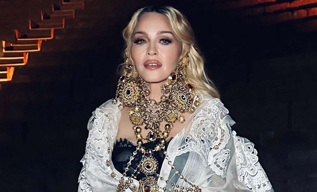 Βαρύ πένθος για τη Madonna – Έφυγε από τη ζωή ο αδελφός της