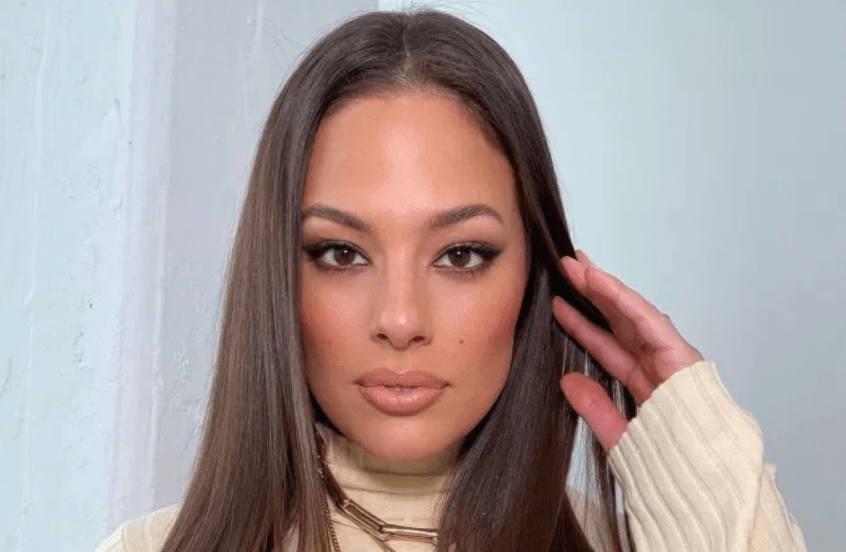 Ashley Graham: Μας δείχνει πώς ήταν στην ηλικία των 14 ετών