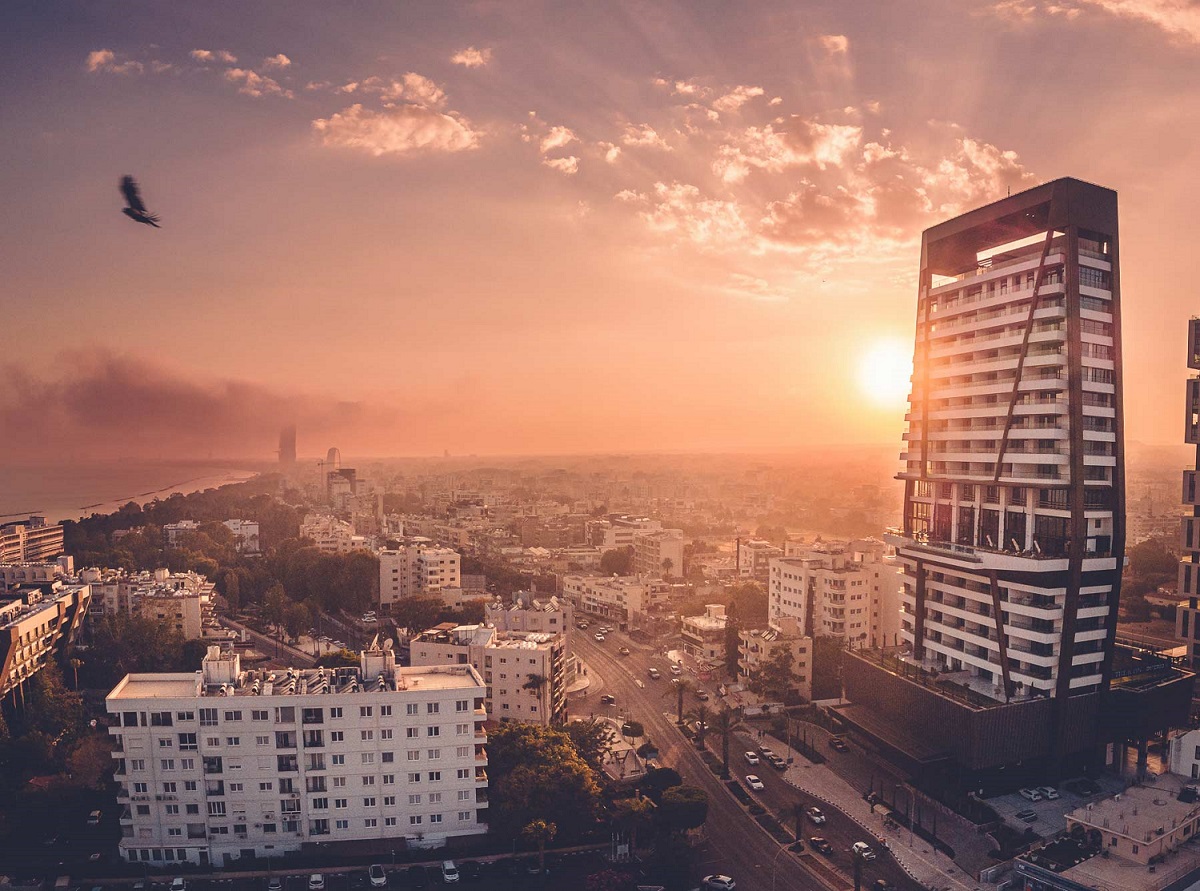 Icon: Ένα Σαββατοκύριακο στη Λεμεσό με θέα τη θάλασσα