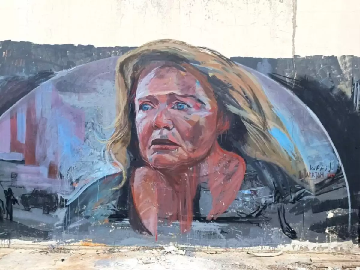 Καβογιάννη : Το πρόσωπό της έγινε γκράφιτι στη Θεσσαλονίκη ως μήνυμα κατά της έμφυλης βίας