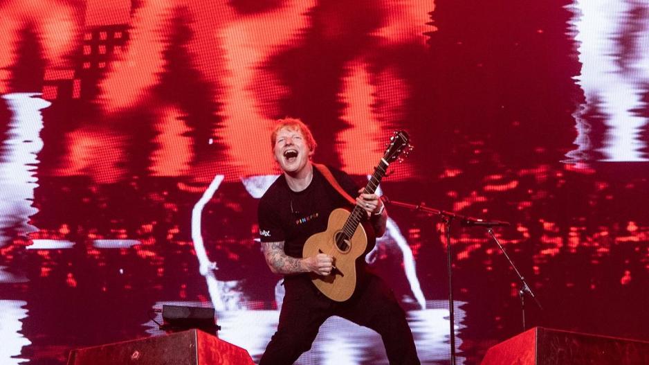 Ed Sheeran: Ρομαντική πρόταση γάμου στην χθεσινοβραδινή συναυλία τού στη Λάρνακα (Βίντεο)