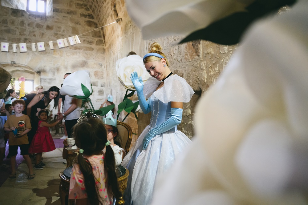 PRINCESS & KNIGHTS FESTIVAL by Inspired Family Fun: Τα παραμύθια ζωντανεύουν!