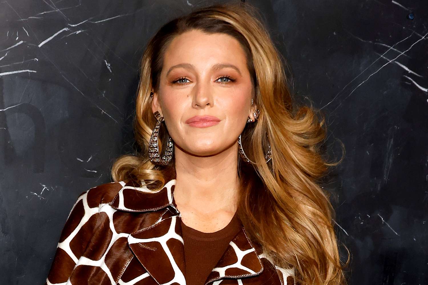 Blake Lively: Αποκάλυψε το beauty μυστικό της για σαρκώδη χείλη