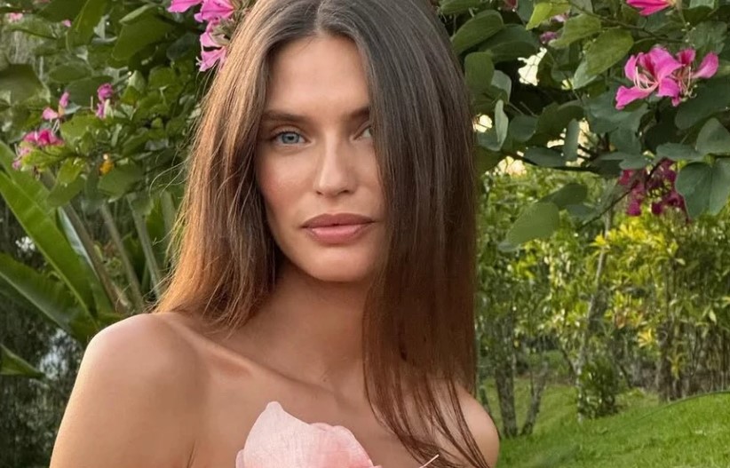 Bianca Balti: Με δημιουργία Valentino στο Φεστιβάλ του Sanremo