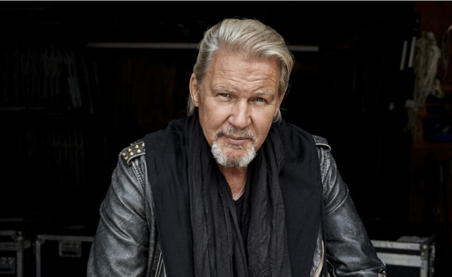 Ο Johnny Logan στο Θέατρο Παλλάς: Ο θρύλος της Eurovision για πρώτη φορά στην Ελλάδα