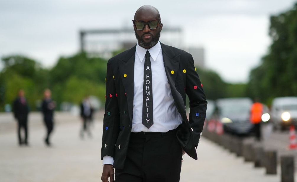 Virgil Abloh: Τα sneakers που σχεδίασε πουλήθηκαν για 25 εκατομμύρια δολάρια