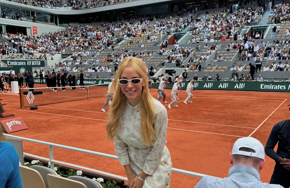 Δούκισσα Νομικού: Στον τελικό του Roland Garros στο Παρίσι με chic look